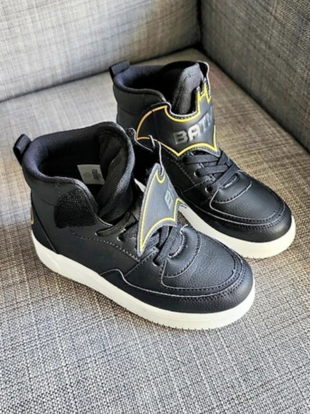 Batman high-top sneakers in Black & White Like New
